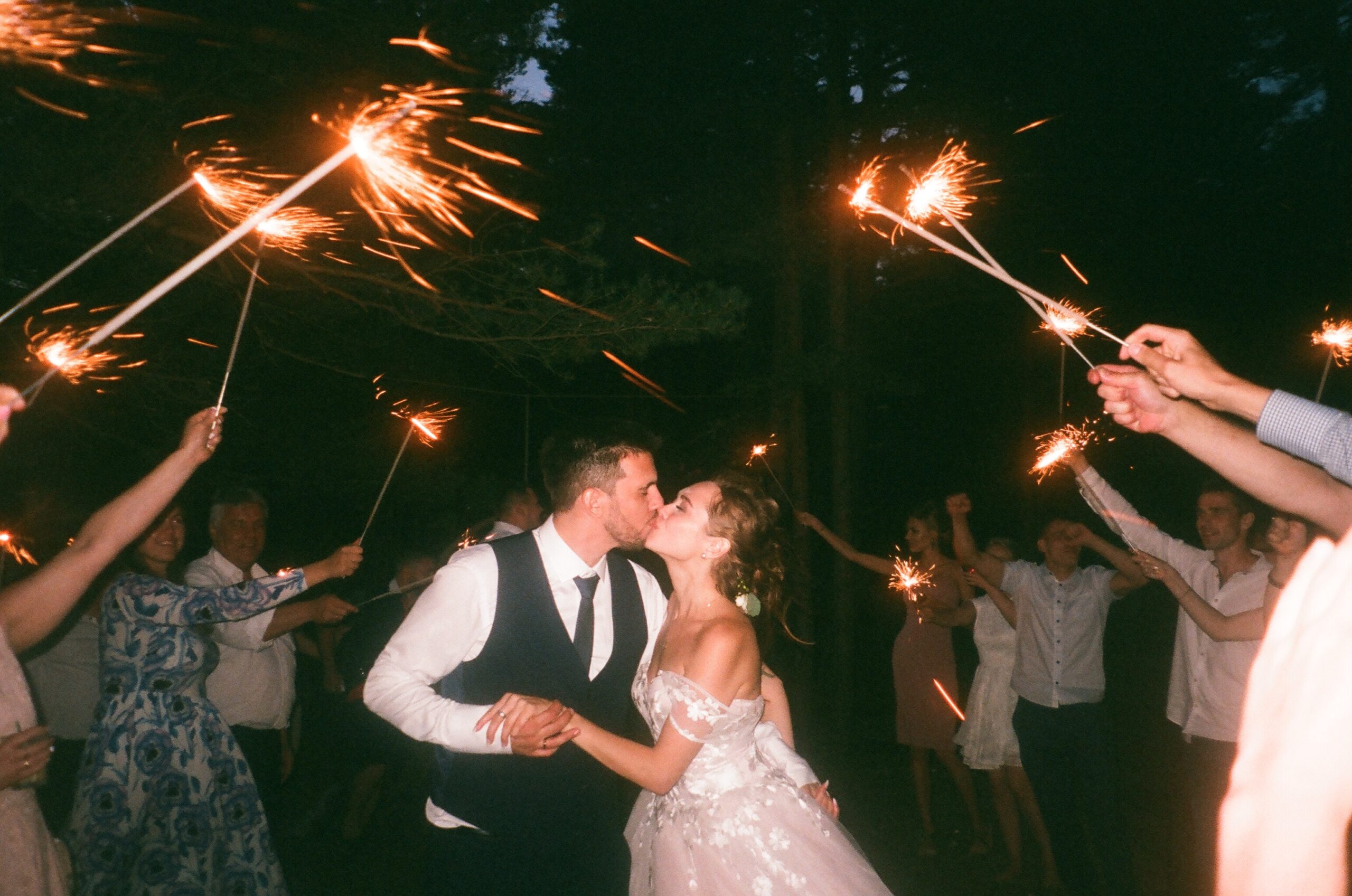 Las 10 canciones más populares para bailar el Vals en tu boda!